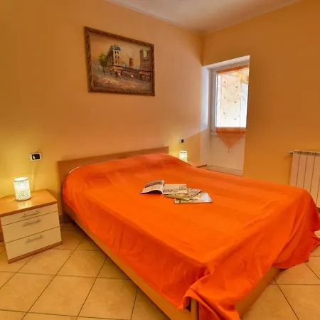 Roberto 2-bedroom * Acquaseria