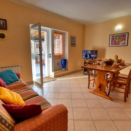 Roberto 2-bedroom Acquaseria